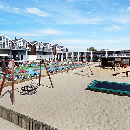 4 Person Holiday Home On A Holiday Park In Glesborg Bagian luar foto